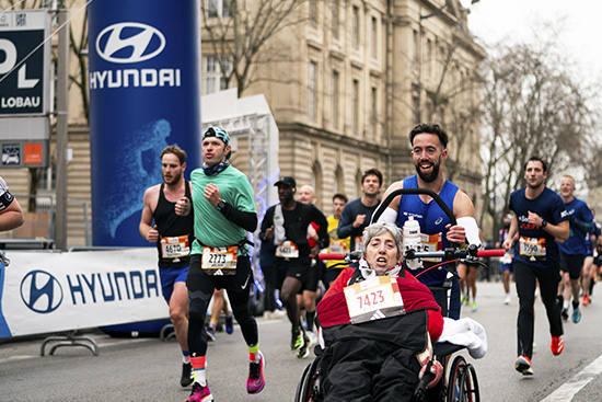 Hyundai impulsa la conciencia sobre la esclerosis múltiple con Eric Domingo en el Semi de Paris 2024 