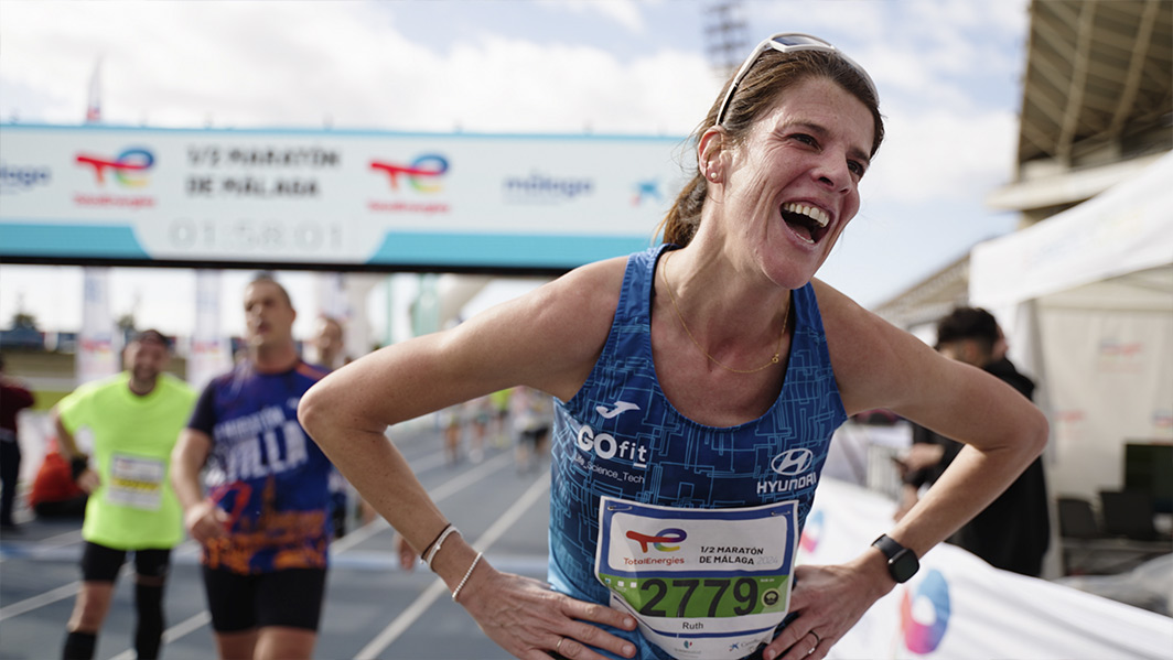 Ruth Beitia Conquista el Desafío #sub2h en el TotalEnergies Medio Maratón Ciudad de Málaga 2024 con el apoyo de Hyundai España 
