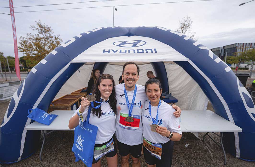 Participantes del equipo Hyundai GO fit runners Medio Maratón Valencia 2024