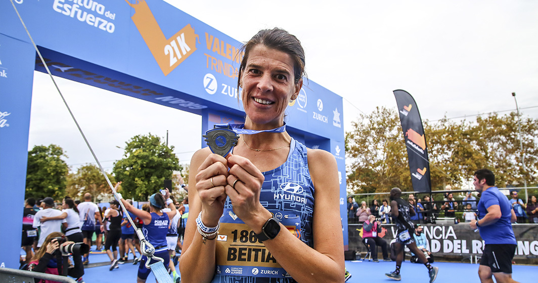 Ruth Beitia completa el “Challenge 21K Valencia” acompañada de Hyundai Motor España