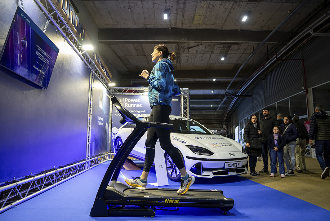 Ruth Beitia Conquista el Desafío #sub2h en el TotalEnergies Medio Maratón Ciudad de Málaga 2024 con el apoyo de Hyundai España 